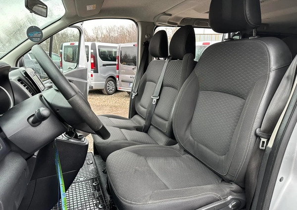 Opel Vivaro cena 69900 przebieg: 273900, rok produkcji 2016 z Piaseczno małe 781